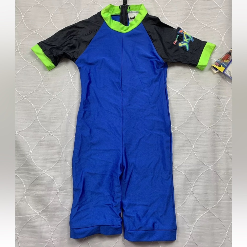 Radicool Skins Kids 100% SPF Rashguard Top Australian Made Blue Black Size 2